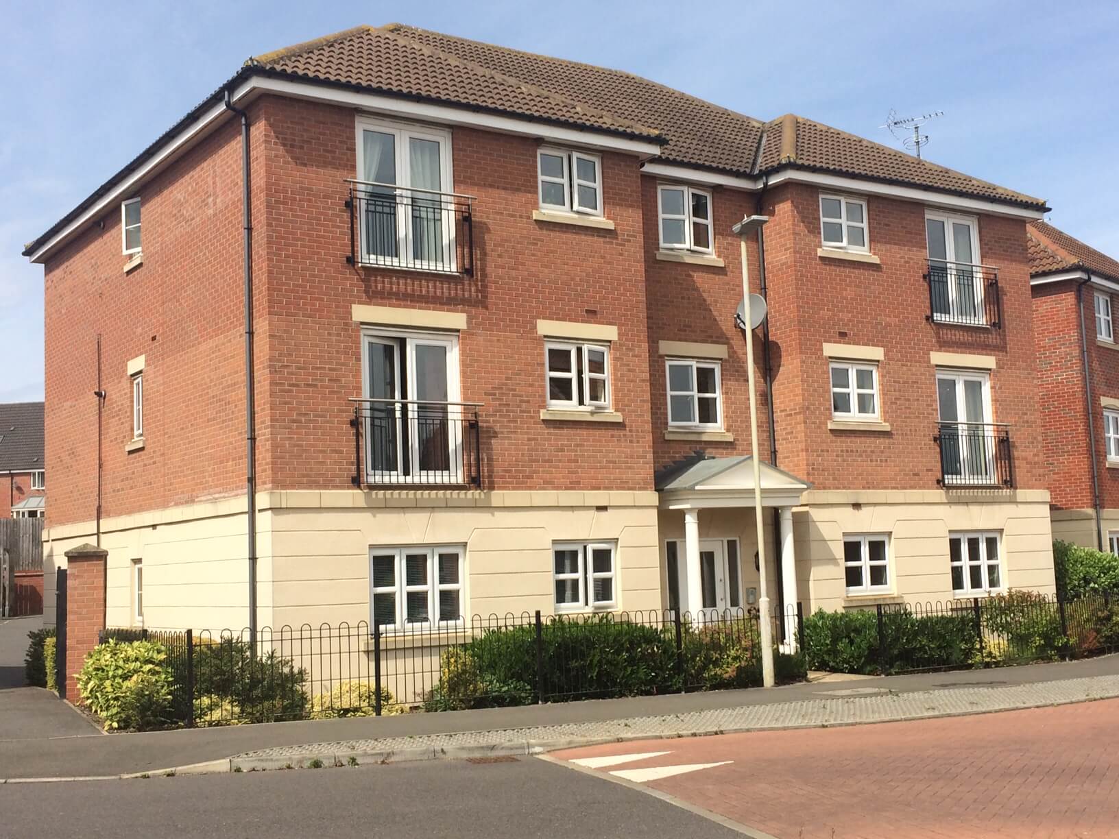 Halford House Compass